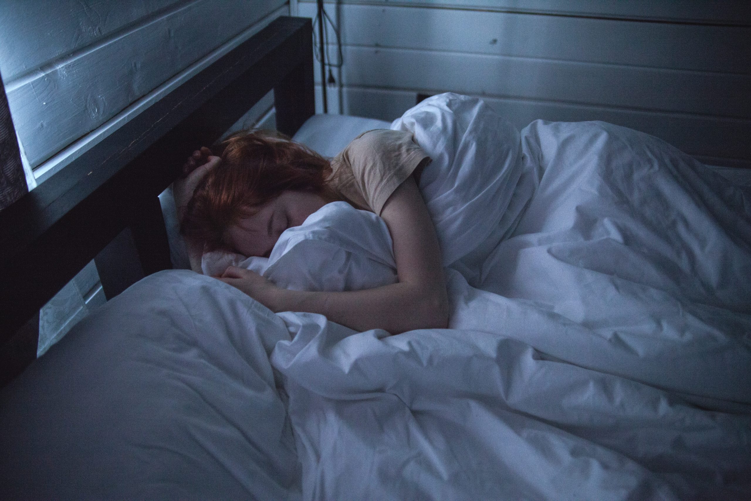 Slaapgewoontes vrouw in bed